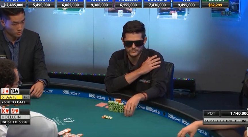 一个“啊”字充分表达了看不懂这位选手的动作