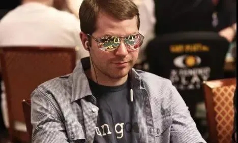 翻牌圈弃掉顶对顶踢脚，我觉得自己进步了