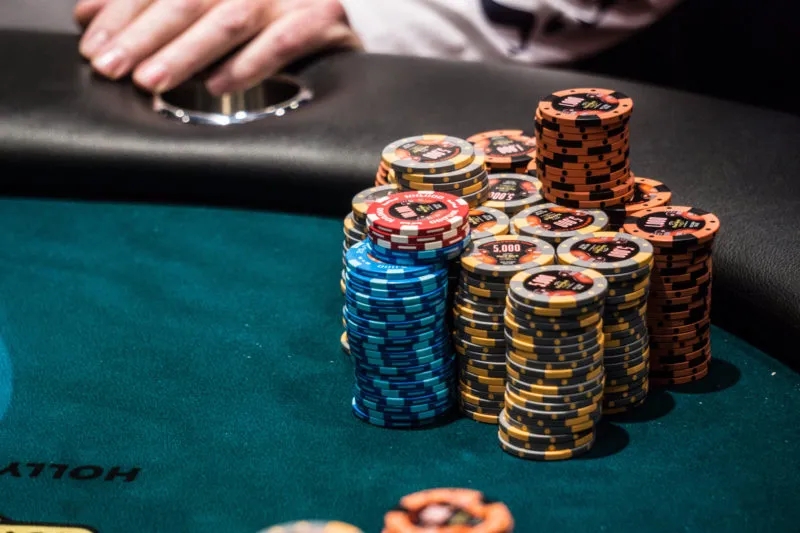 深筹码的正确游戏方式